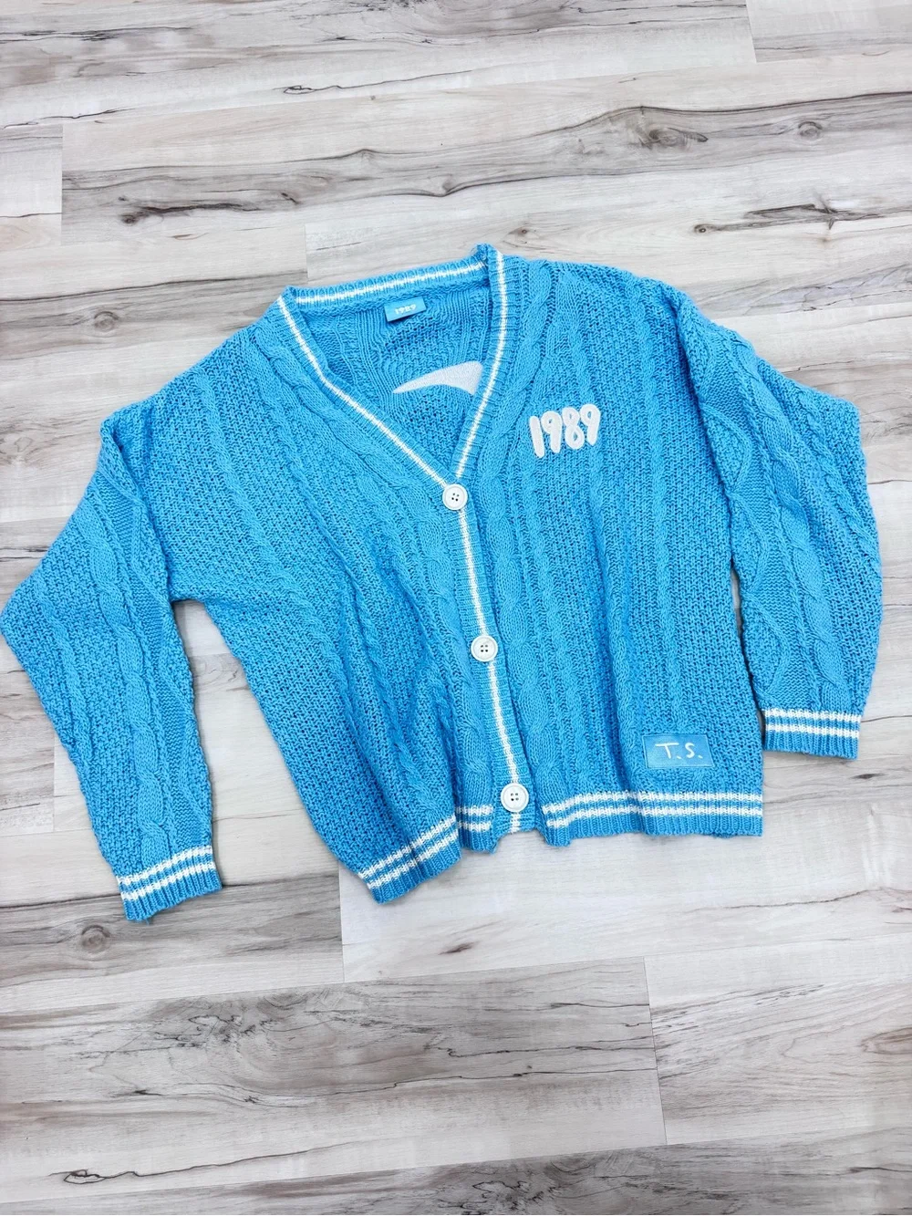 Taylor Swift 1989 (Taylor’s Version) Knit Seagull Cardigan Authentic blue white